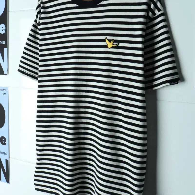 [BUNJANG] Mark Gonzales XL-XXL Striped Short Sleeve T-Shirt / (XL-2XL) 마크곤잘레스 반팔 티셔츠 빅사이즈 단가라-H34373