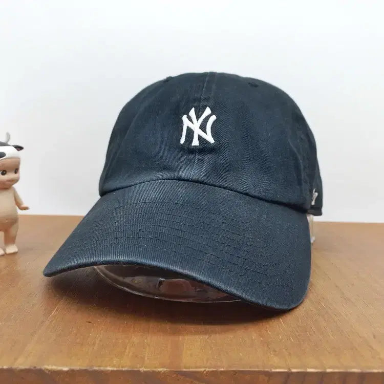 [BUNJANG] 47Brand NY Yankees Black Baseball Cap / 47브랜드 볼캡 NY 뉴욕 양키즈 블랙