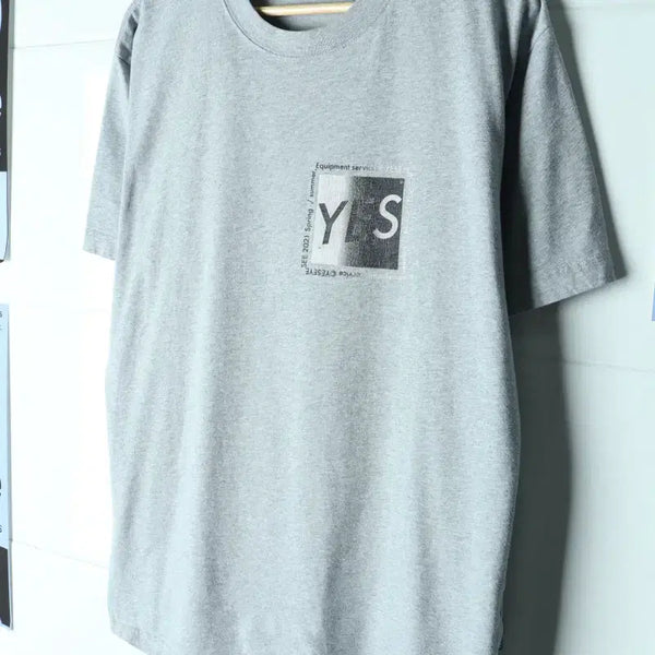 [BUNJANG] YESSEESEO Graphic T-Shirt XL-2XL Grey / (XL-2XL) 예스아이씨 반팔 티셔츠 그래픽 그레이 스트릿-H34387
