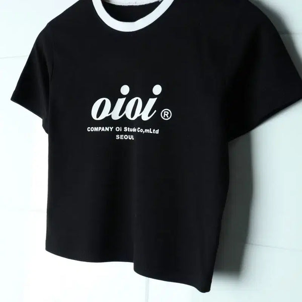 [BUNJANG] 5252 by OIOI Big Logo Crop T-Shirt Black / W(F) 오아이오아이 반팔 티셔츠 빅로고 크롭 블랙 키치-H34388