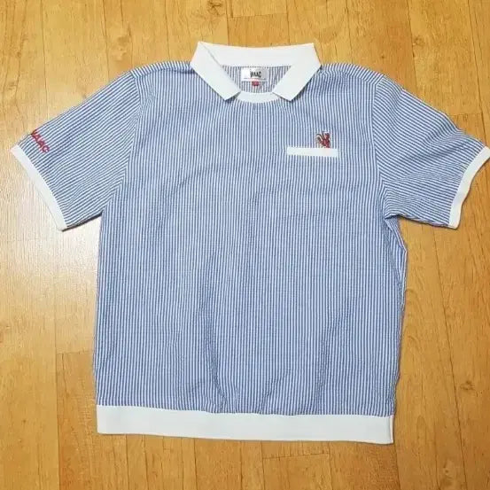 [BUNJANG] WAAC Women's Golf Wear Stripe Lobster Embroidery Short Sleeve Polo Shirt (Size 55) / (정품/2회착용)왁 여성 골프웨어 얇은 지짐이 냉감 반팔카라티55