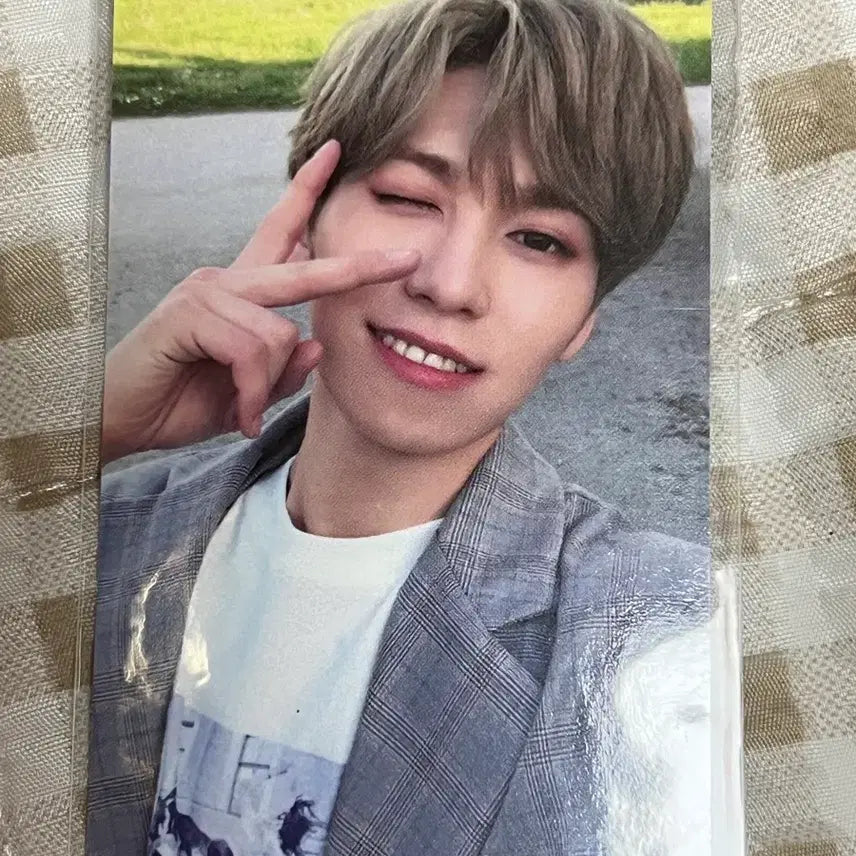 [BUNJANG] ONEUS Gunhee Taeyang 'Twilight' Photocards / 원어스 건희 태양이 떨어진다 공방 포카