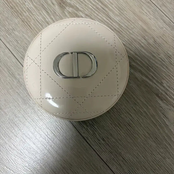 [BUNJANG] Dior Forever Couture Illuminating Highlighter 02 Pink Glow / 디올 포에버 꾸뛰르 루미나이저 하이라이터 02핑크글로우