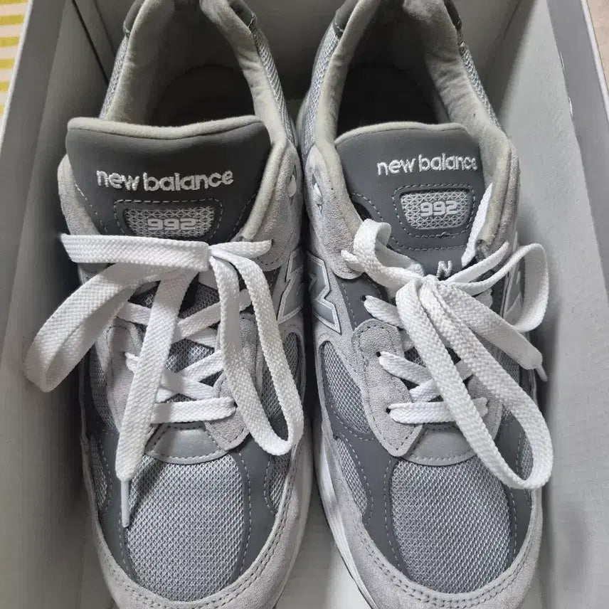 [BUNJANG] New Balance 992 USA Standard Sneakers / 뉴발란스992. 275.  USA D 스탠다드