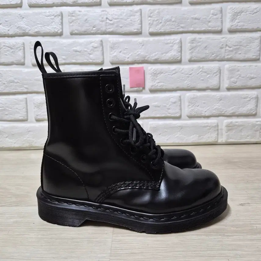 [BUNJANG] Dr. Martens 1460 Mono 8-Eye Boots (240mm) / 닥터마틴 1460 모노 8홀 부츠 240mm