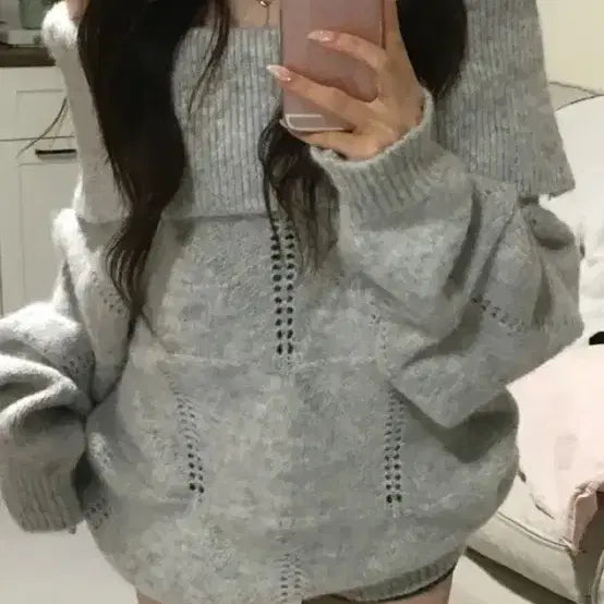 [BUNJANG] Off-Shoulder Punched Knit Oversized Fit / 에이블리 지그재그 오버핏 폭닥 오프숄더 펀칭니트