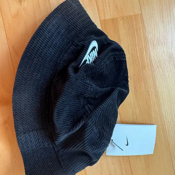 [BUNJANG] Nike Corduroy Bucket Hat S/M New With Tags / 나이키 코듀로이 버킷햇 S/M 택달린 새상품