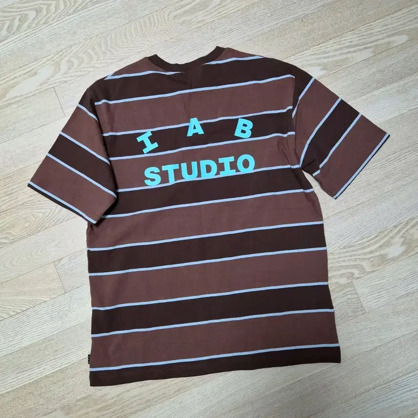 [BUNJANG] IAB STUDIO Stripe Short Sleeve T-Shirt L / 아이앱스튜디오 IAB STUDIO 스트라이프 반팔 티 L