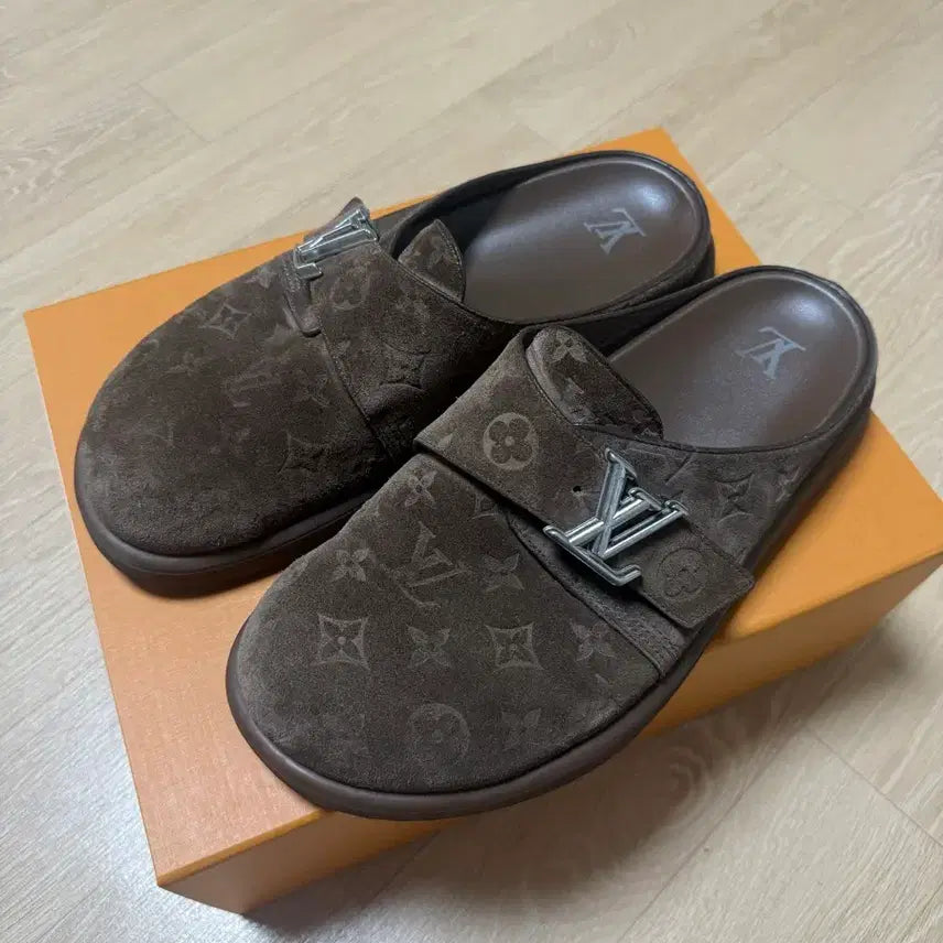 [BUNJANG] Louis Vuitton "EasyMule" Sneakers / 루이비통 이지뮬 국내사이즈 285-290