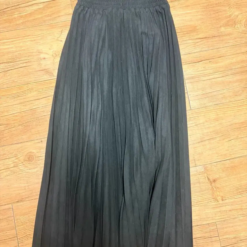 [BUNJANG] Velvet Pleated Long Skirt / 벨벳플리츠롱치마