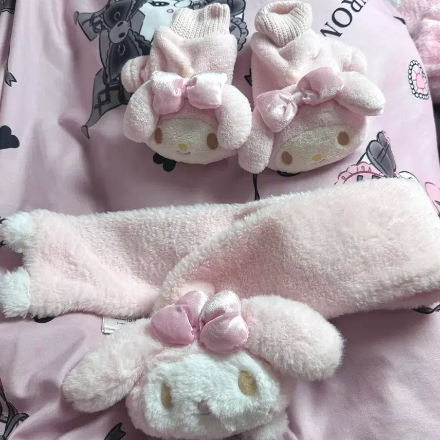 [BUNJANG] Sanrio My Melody Glove and Scarf Set / 산리오 마이멜로디 장갑 목도리 머플러 세트 일괄 양산형지뢰계양지뢰