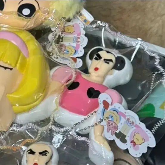 [BUNJANG] Crayon Shin-chan: The Storm Called! Operation Golden Spy Malin Gummy Keyring Bundle Set / 짱구는 못말려 헨더랜드 중성마녀 말랑이 일괄