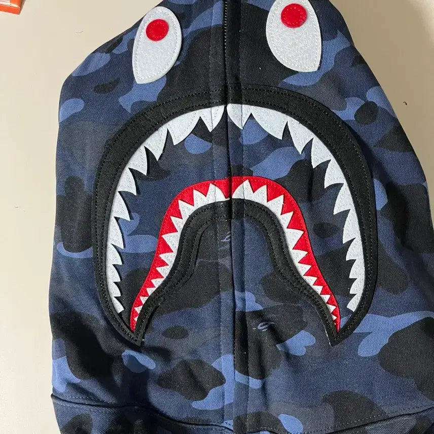 [BUNJANG] BAPE Shark Hoodie Zip-up / 베이프 샤크 후드집업 청계 판매합니다!