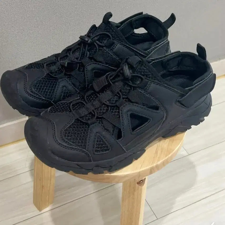[BUNJANG] Spigen Outdoor Strap Mesh Sandals Black / 새상품  슈펜 아웃도어 스트랩 메쉬 샌들 250