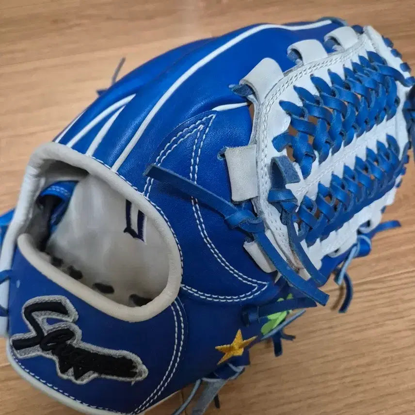 [BUNJANG] Kubota Kim Hye Seong Model 11.9-inch Baseball Glove with Player Embroidery / 구보타 김혜성 모델 11.9인치(선수자수 있음)