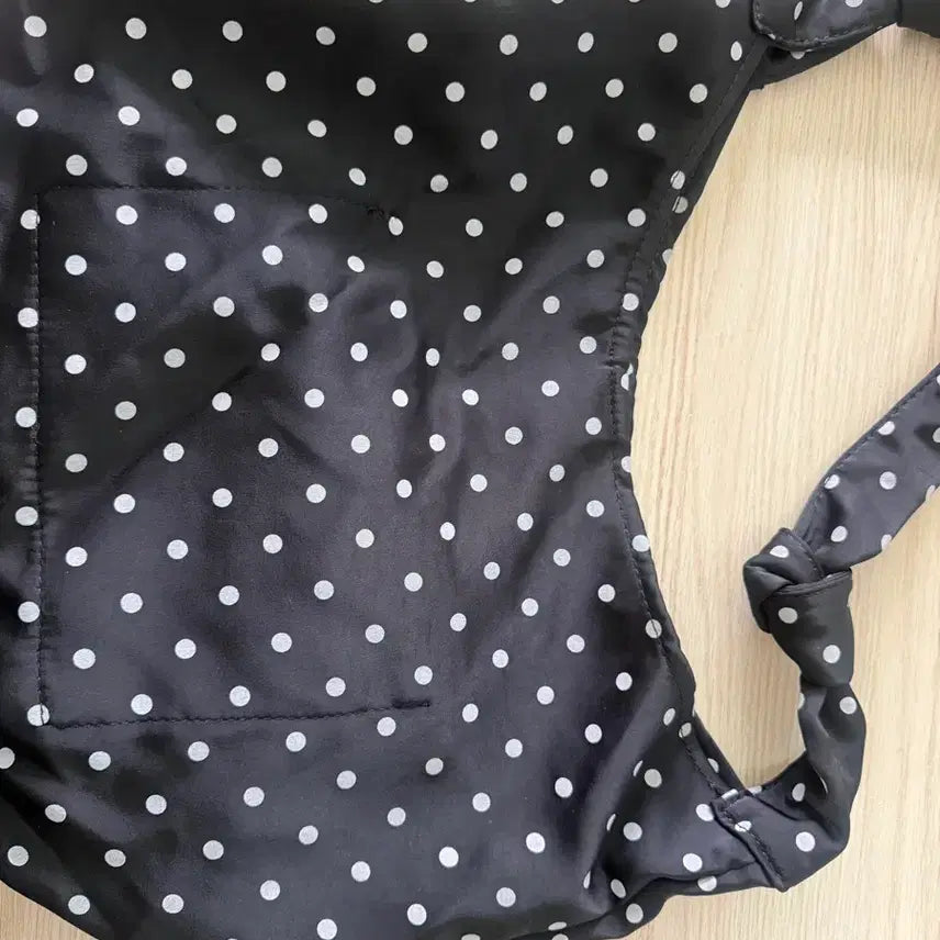 [BUNJANG] Dot Pattern Shoulder Bag / 도트 숄더백 판매