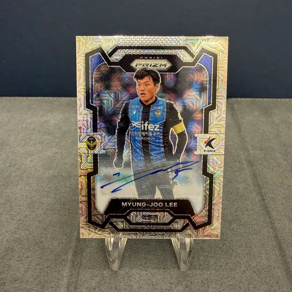 [BUNJANG] 2024 Panini K League Prism FC Seoul Lee Myung Joo 25-Limited Autograph Card / 2024 K리그 프리즘 인천 이명주 25한정 모조 오토 카드 B