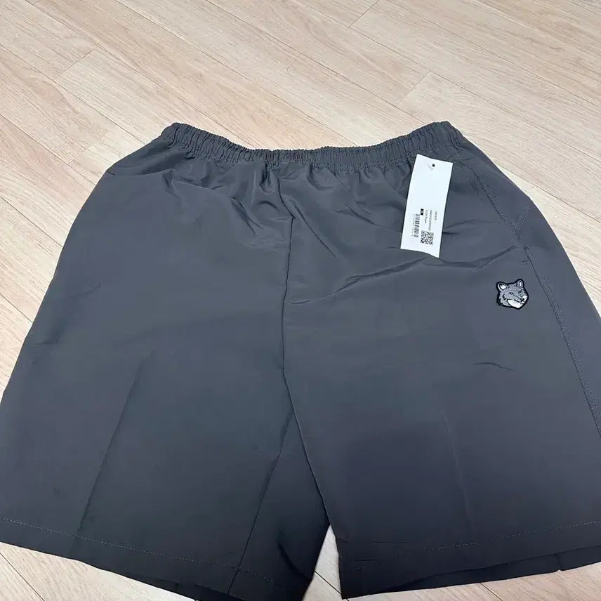 [BUNJANG] Maison Kitsuné Half Body Shorts / 메종키츠네 반바디
