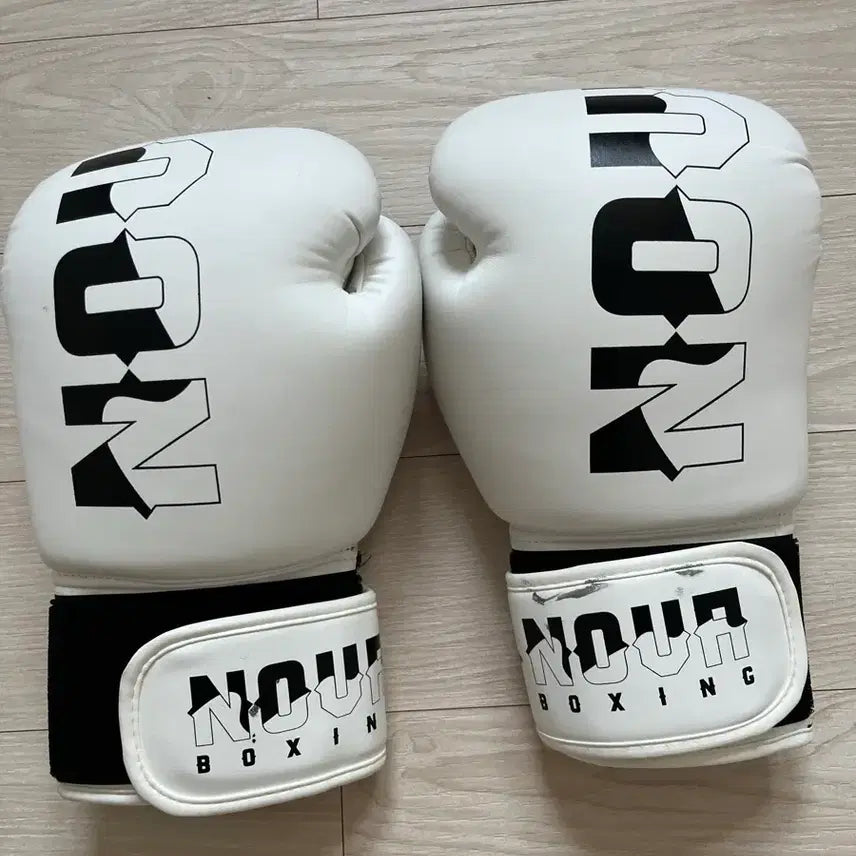 [BUNJANG] Nova Boxing Gloves 12 oz / 노바 복싱 글러브 12온스
