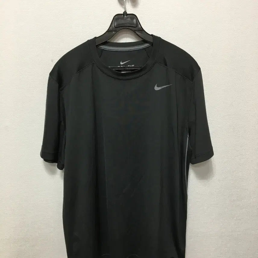 [BUNJANG] Nike Men's Short Sleeve Round Neck T-shirt / 나이키 남성 반팔 라운드티셔츠