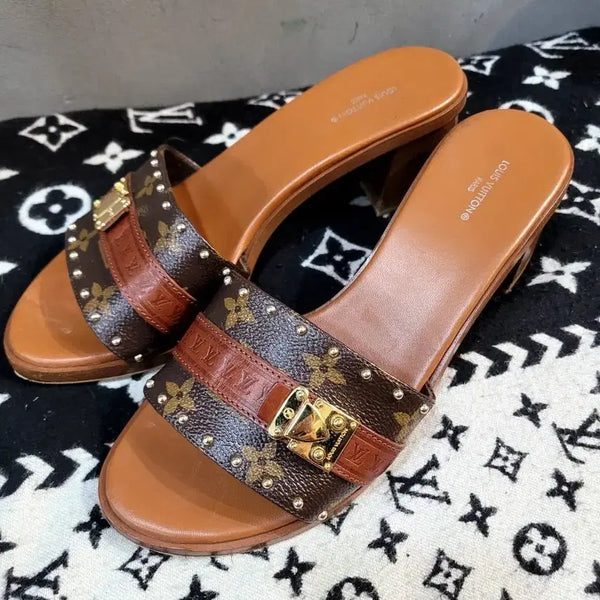 [BUNJANG] Louis Vuitton Lock It Mules Women's Slippers / 정품 루이비통 락잇 뮬 여성 슬리퍼 (정품검증완료)