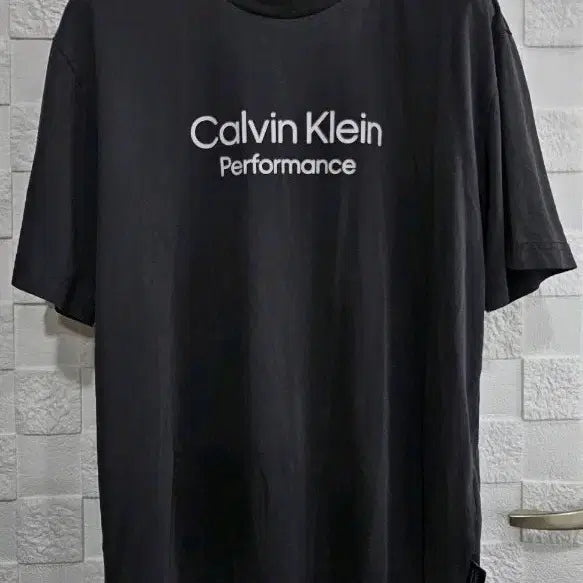 [BUNJANG] Calvin Klein Performance Short Sleeve T-Shirt Dark Grey L / (P)캘빈클라인 퍼포먼스 반팔 티셔츠 다크그레이 L