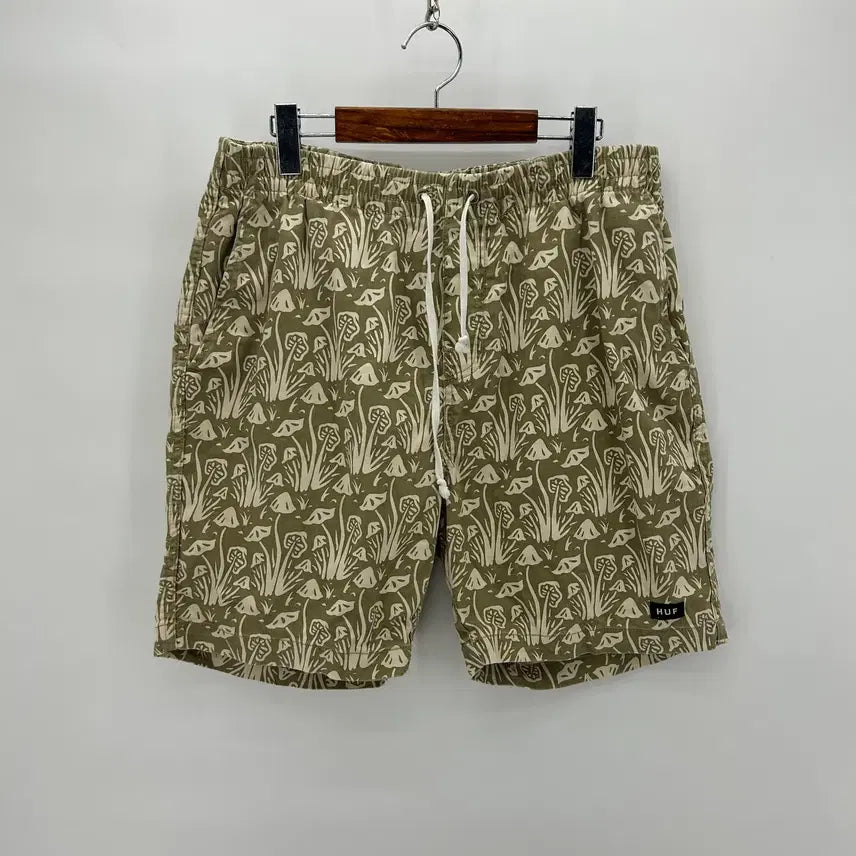 [BUNJANG] HUF Mushroom Flower Half Pants / [HUF] 허프 머쉬룸 플라워 하프팬츠