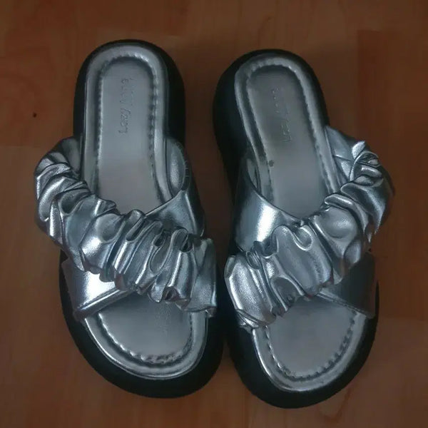 [BUNJANG] Lazyand Shirring Detail Slipper Sandals Silver / 레이지앤 슬리퍼 샌들