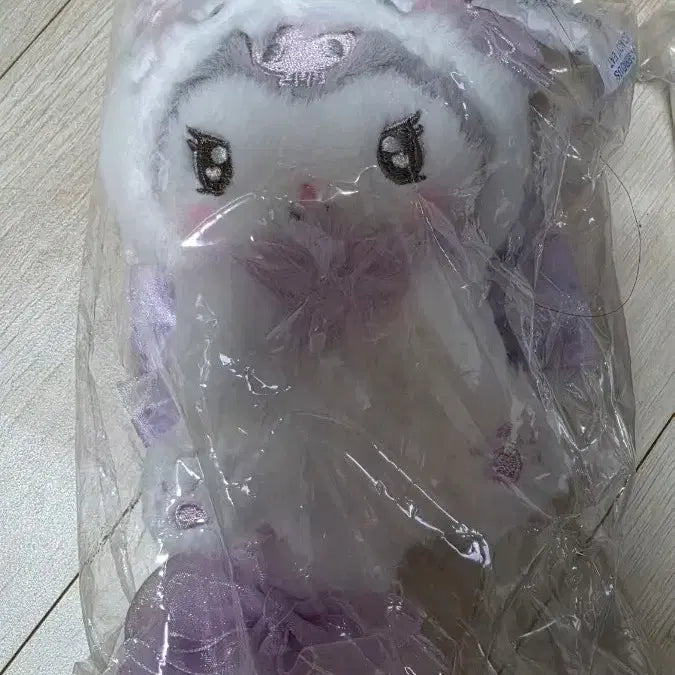 [BUNJANG] Sanrio Milky Conenco Kuromi Mascot Keyring / 산리오 밀키코네코 쿠로미 마스코트 키링