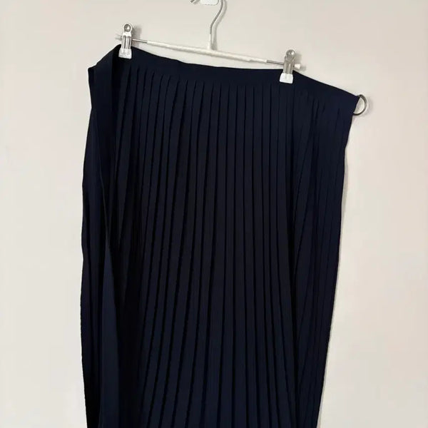 [BUNJANG] Pleated Apron Skirt - Navy / 플리츠 앞치마 스커트