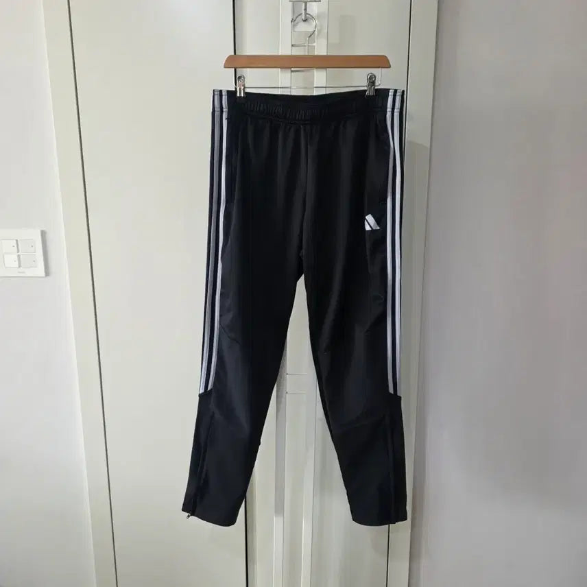 [BUNJANG] Adidas 3-Stripes Training Pants Black / 아디다스 삼선 트레이닝 바지 블랙