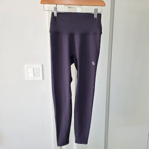[BUNJANG] XEXYMIX Dark Purple Leggings / 젝스믹스 레깅스 다크 퍼플