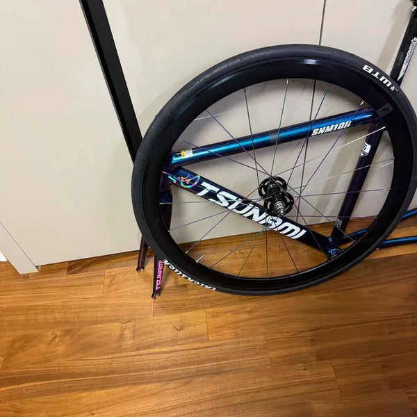 [BUNJANG] Tsunami Frame (Size S) with Rainbow Spoke Wheel / 쓰나미 프레임, 알류 휠