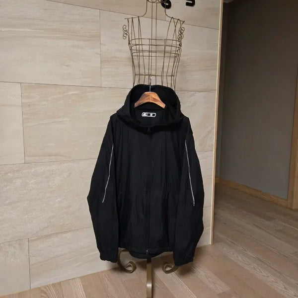 [BUNJANG] New Balance Men's Windbreaker Jacket / [110] 뉴발란스 남성 바람막이 자켓 런닝복