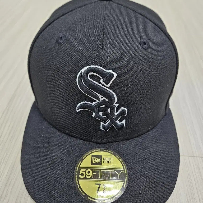 [BUNJANG] New Era 59FIFTY Chicago White Sox Black Hat 7 5/8 / 뉴에라 59FIFTY 시카고 화이트삭스 블랙 7 5/8