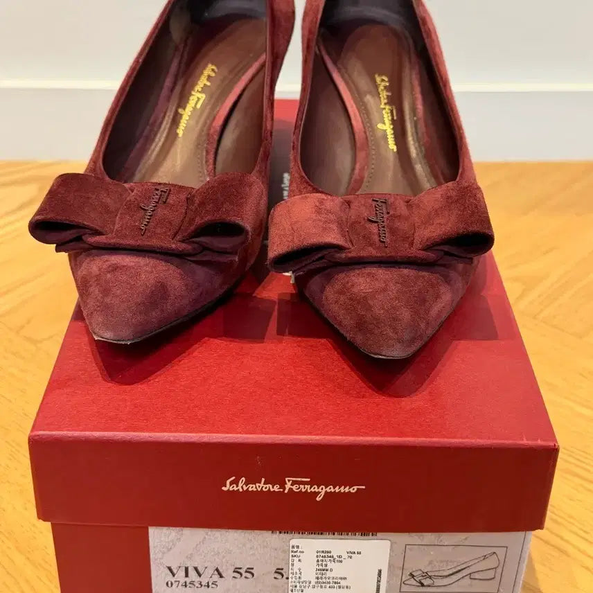 [BUNJANG] Salvatore Ferragamo Vara Ballerinas Burgundy Suede Ribbon Shoes Size 245 / 살바토레 페라가모 바비슈즈 버건디 스웨이드 리본 245
