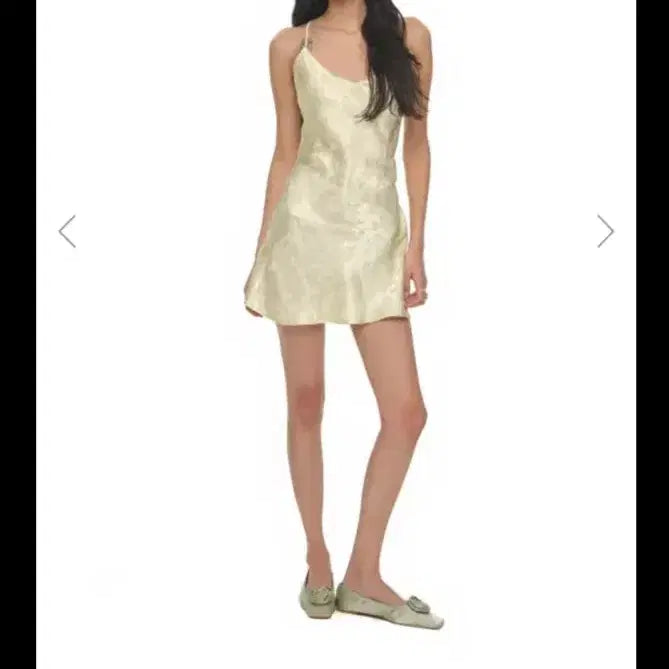 [BUNJANG] Too Much Tax Open Back Slip Dress Lime / 투머치택스 오픈 백 슬립 드레스 라임