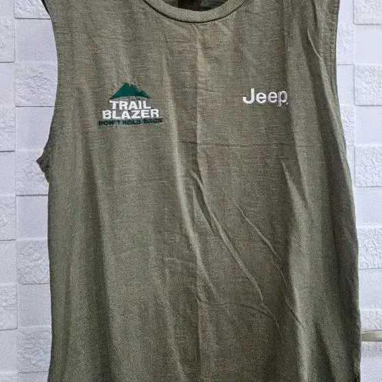 [BUNJANG] Jeep Sleeveless T-Shirt Khaki L / (P)지프 민소매 티셔츠 카키 L