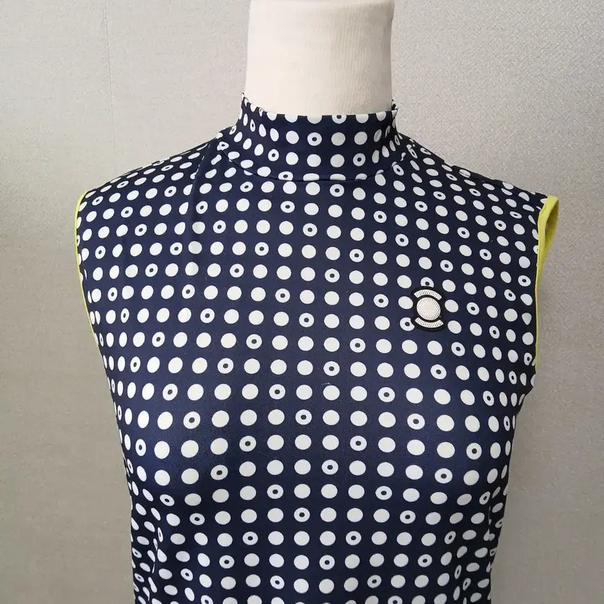 [BUNJANG] W.Angle Women's Polka Dot Sleeveless Golf Top / 와이드앵글 여성 골프웨어 도트 민소매  새것