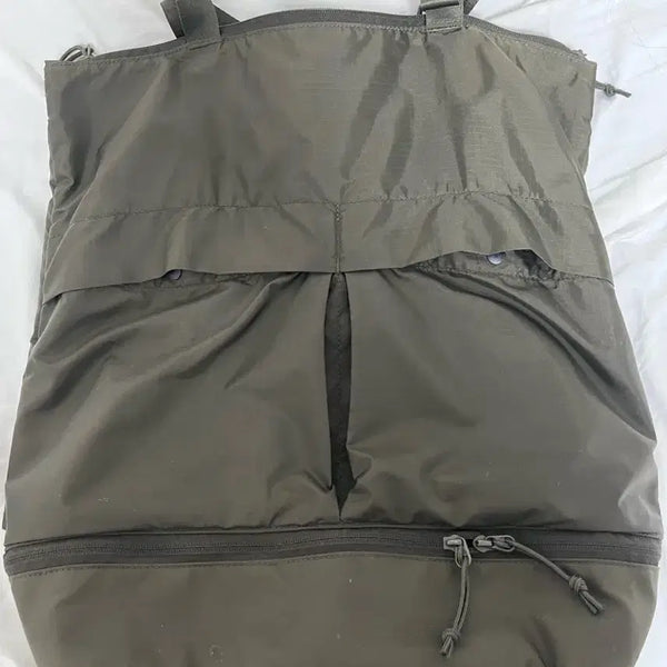 [BUNJANG] Uniqlo Helmet Bag / 유니클로 헬멧백