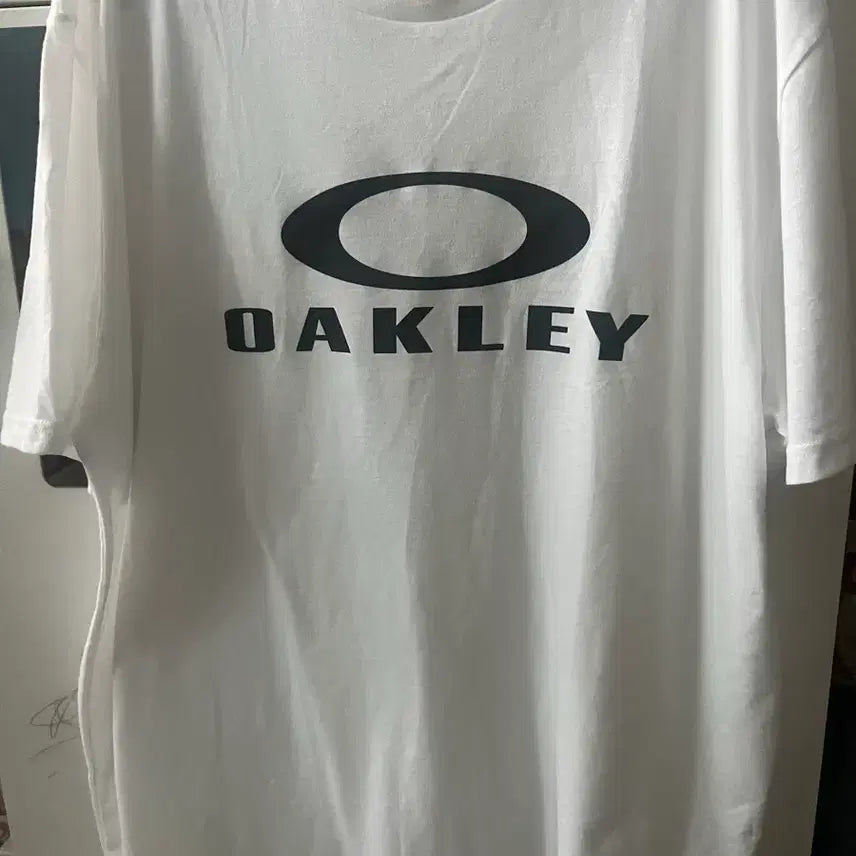 [BUNJANG] Oakley Short Sleeve T-Shirt White / 오클리 반팔 티셔츠 화이트