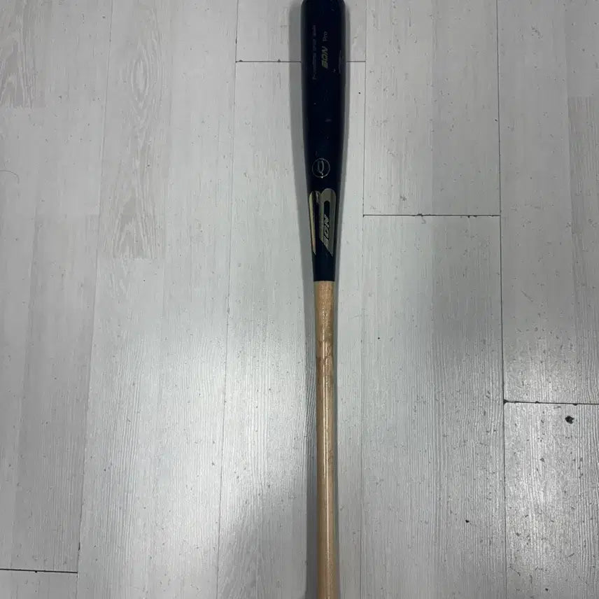[BUNJANG] Baseball Wooden Bat / 야구 본 나무배트