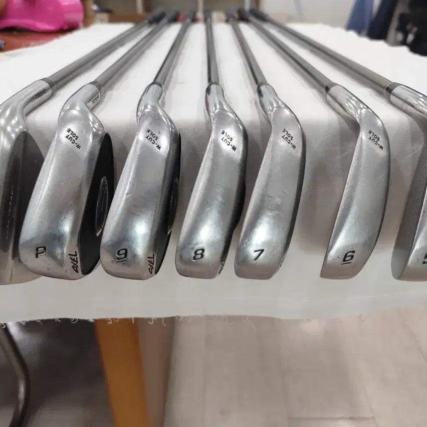 [BUNJANG] Tsuruya Axel Dual Impact HM Iron Set (7 Clubs) / 일본 츠루야  AXEL DUAL IMPACT HM아이언 세트 .7개
