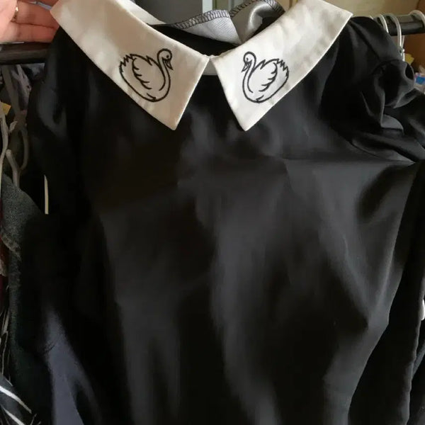 [BUNJANG] Black Swan Embroidered Shirt / 블랙 스완 자수 셔츠