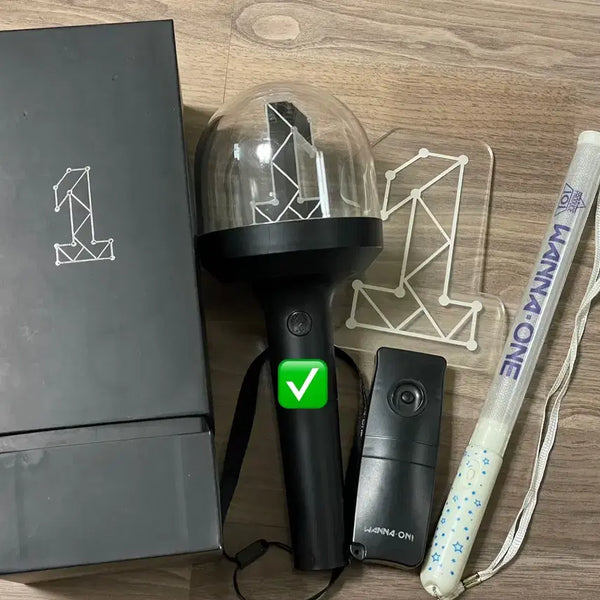[BUNJANG] Wanna One Official Lightstick Bundle Set / [일괄]워너원 응원봉 너블봉 판매
