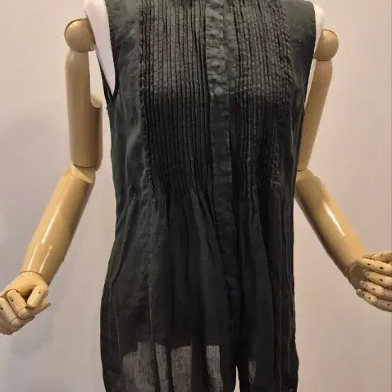 [BUNJANG] Theory Linen Sleeveless Blouse / 띠어리  S  린넨100    핀턱   민소매  블라우스