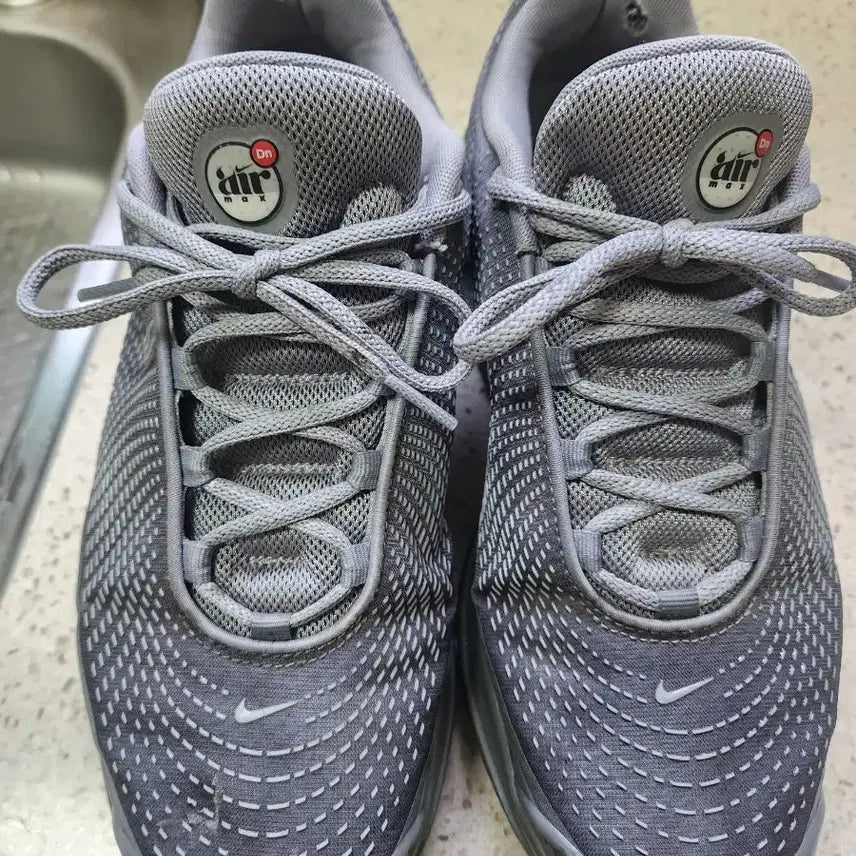 [BUNJANG] Nike Air Max DN Grey Sneakers (Size 285) / 나이키 에어맥스 DN 그레이 285