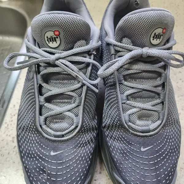 [BUNJANG] Nike Air Max DN Grey Size 285 / 나이키 에어맥스 DN 그레이 285
