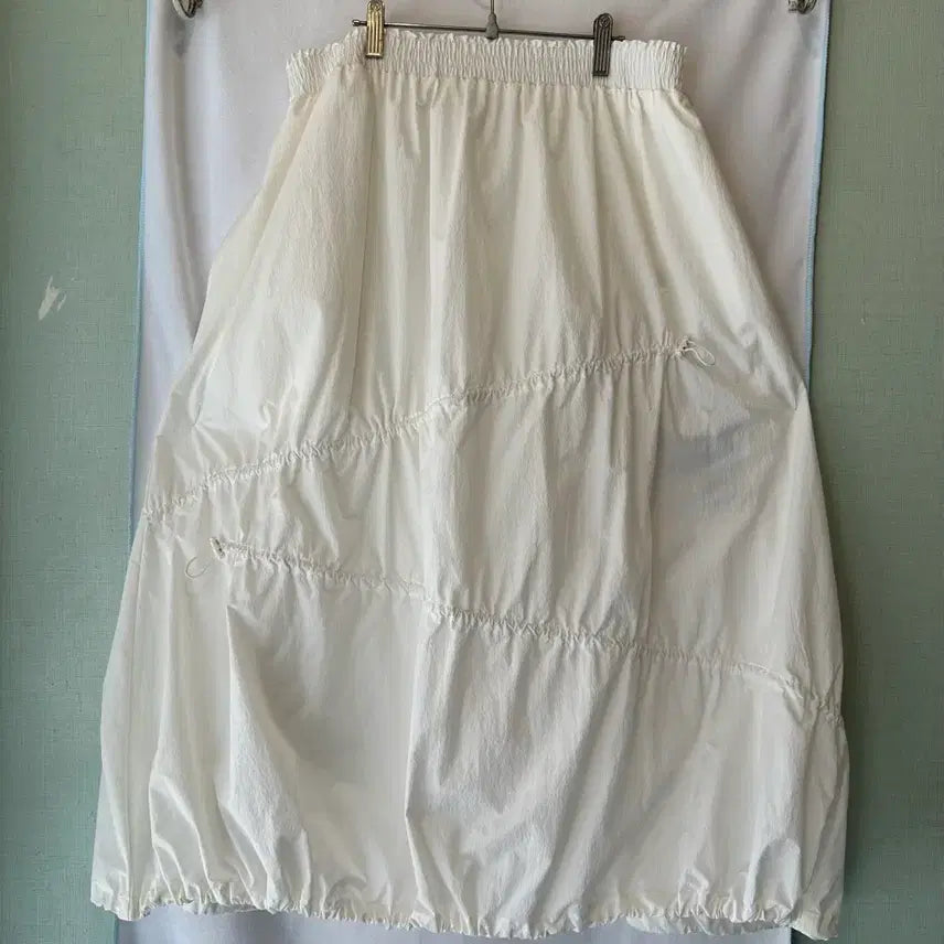 [BUNJANG] Build Balloon Ruffle Long White Skirt / 새상품)빌드 build  캉캉 벌룬 롱 화이트 스커트