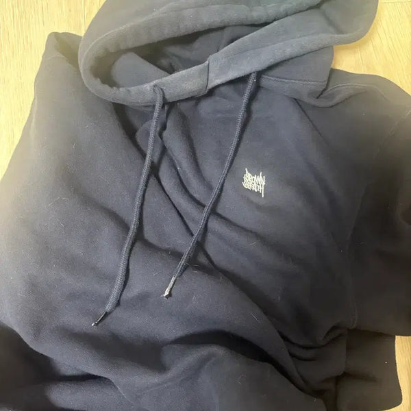 [BUNJANG] Brownbreath Navy Embroidered Hoodie / 브라운브레스후드티